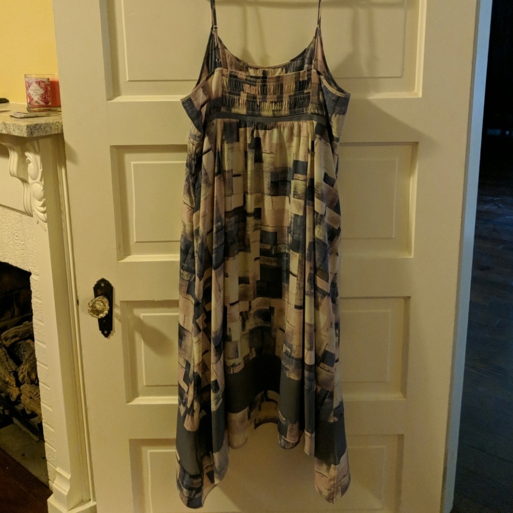 Dress - Picture 3 of 7